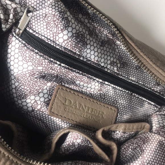 Danier Leather Shoulder bag/Handbag in beige - Picture 12 of 15